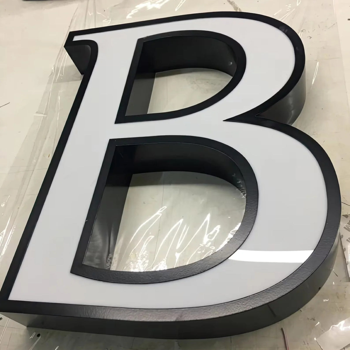 Front Lit LED Channel Letters – Illuminated 3D Storefront Sign